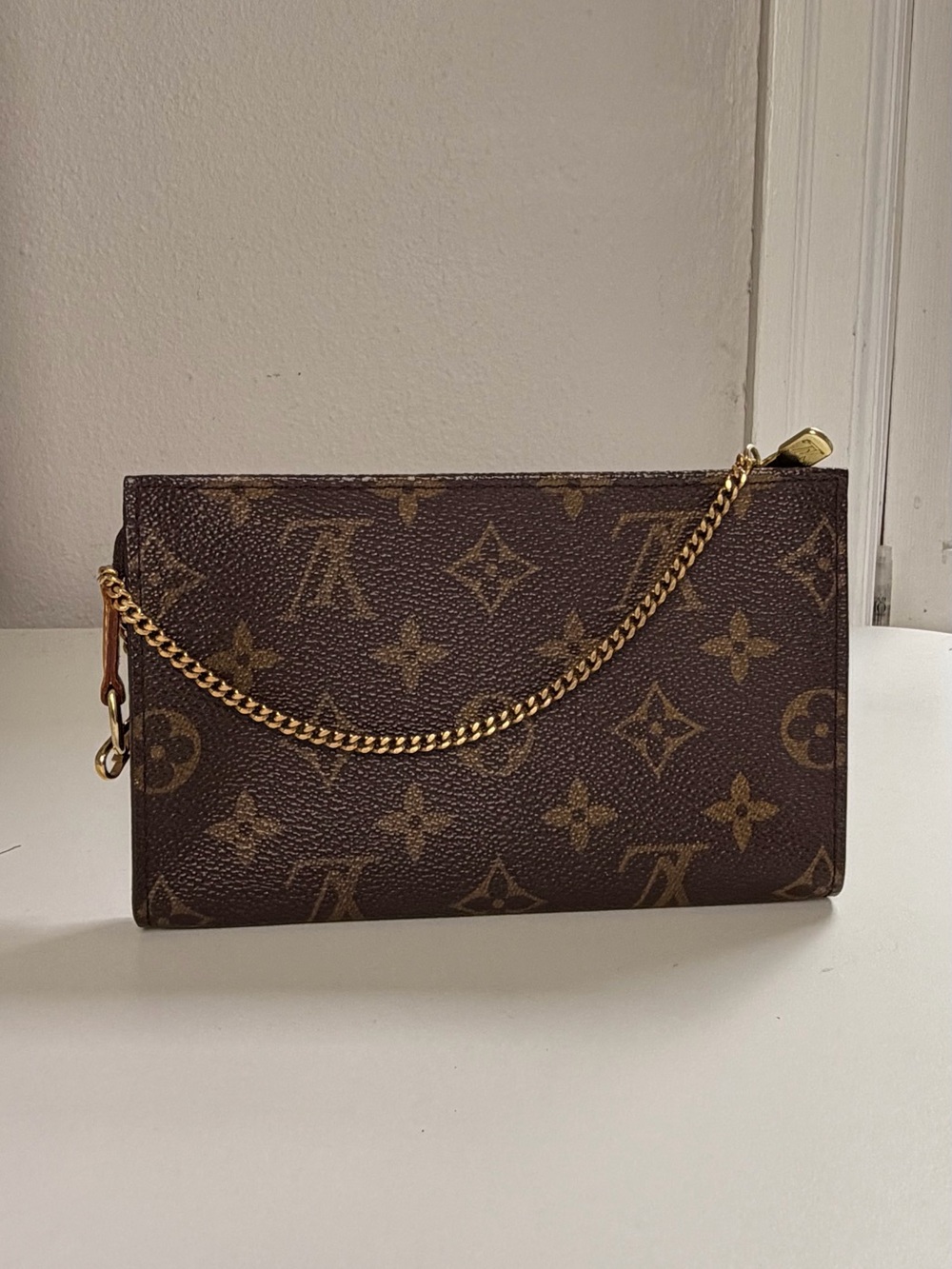 Louis Vuitton Monogram Pouch with COA - Picture 2 of 11